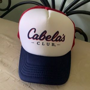 🦄 Cabela’s Club Trucker Hat